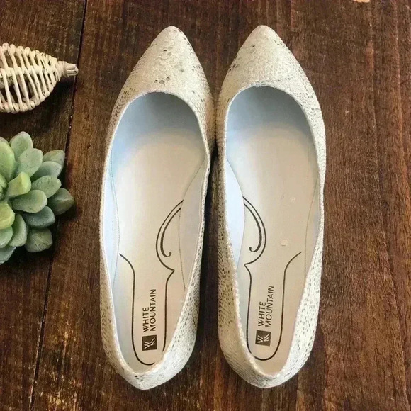 White Mountain | Cream & Silver Snakeskin Embossed Genuine Leather Flats - Picture 6 of 7